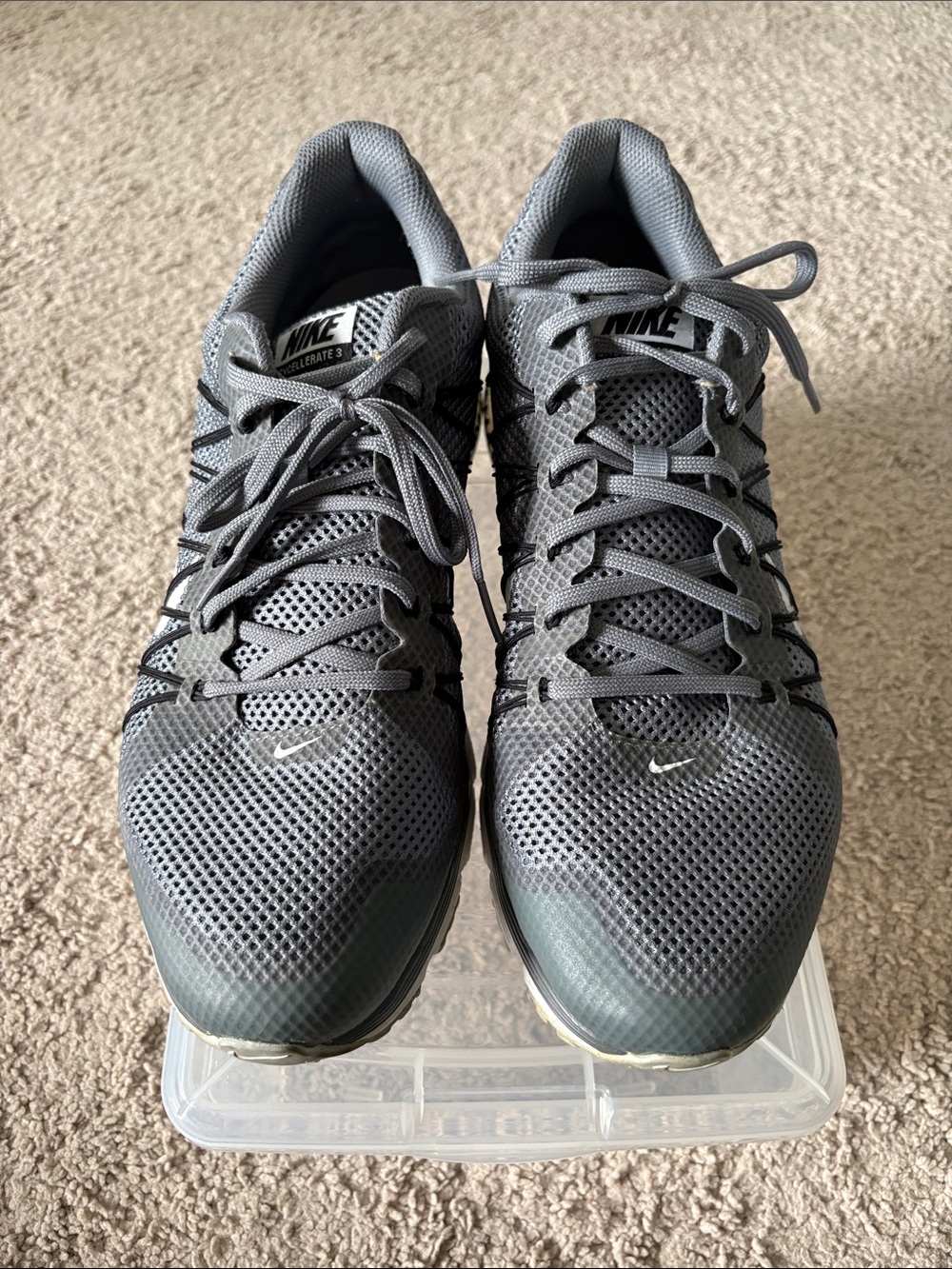 Nike AirMax Running Shoes - Picture 2 of 5